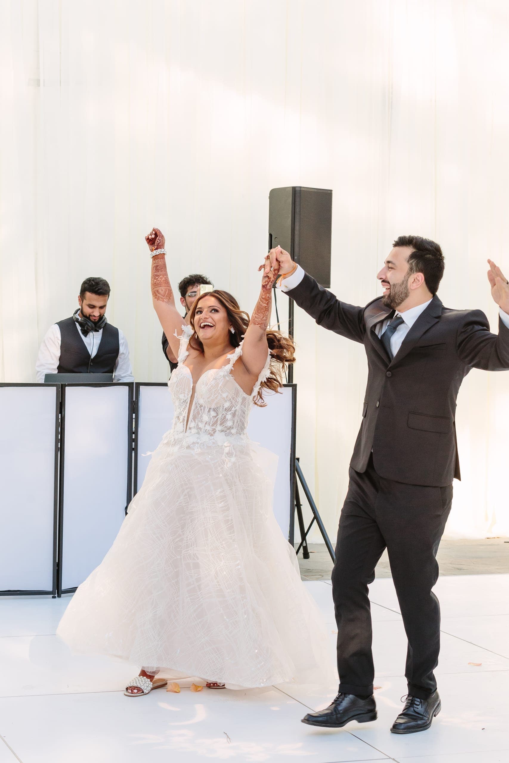 The Perfect Wedding Reception Timeline for Baltimore & DC Weddings